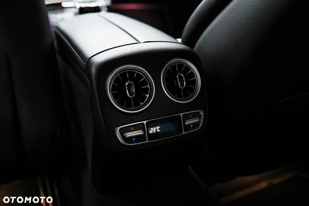 Mercedes-Benz Klasa E 400 4Matic 9G-TRONIC AMG Line - 16