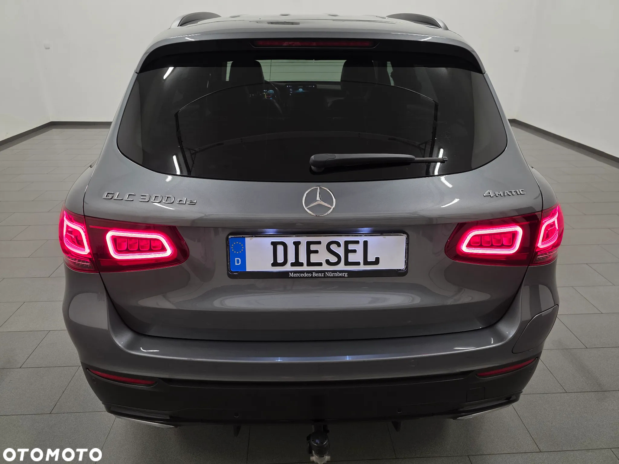 Mercedes-Benz GLC 220 d 4Matic 9G-TRONIC AMG Line Plus - 36