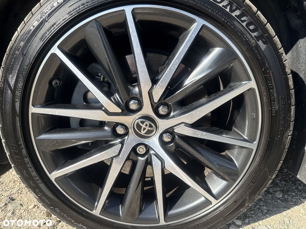 Toyota Camry 2.5 Hybrid Executive CVT - 18