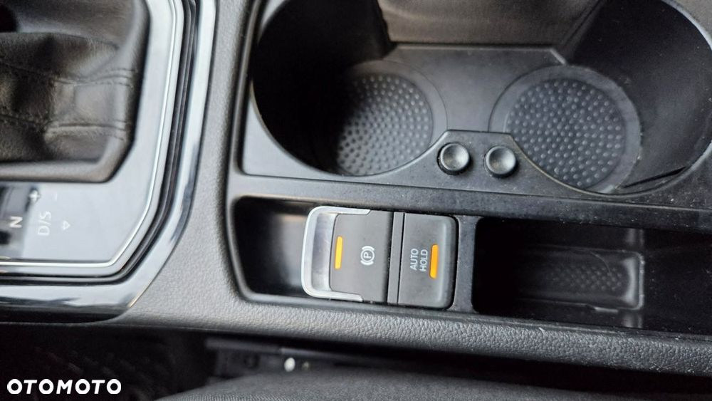 Volkswagen Touran 1.8 TSI BMT Highline DSG - 39