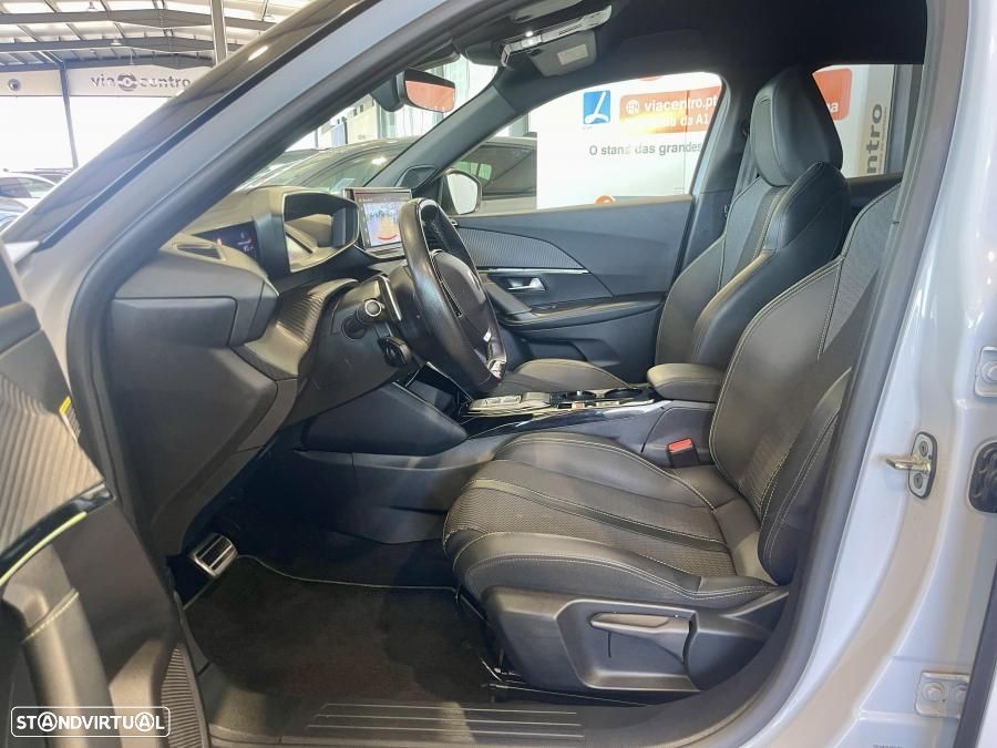 Peugeot 2008 1.2 PureTech GT Pack EAT8 - 9