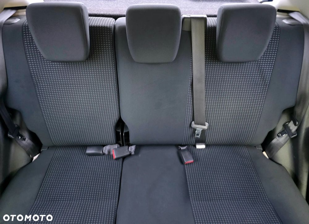 Suzuki Swift 1.5 Comfort - 28