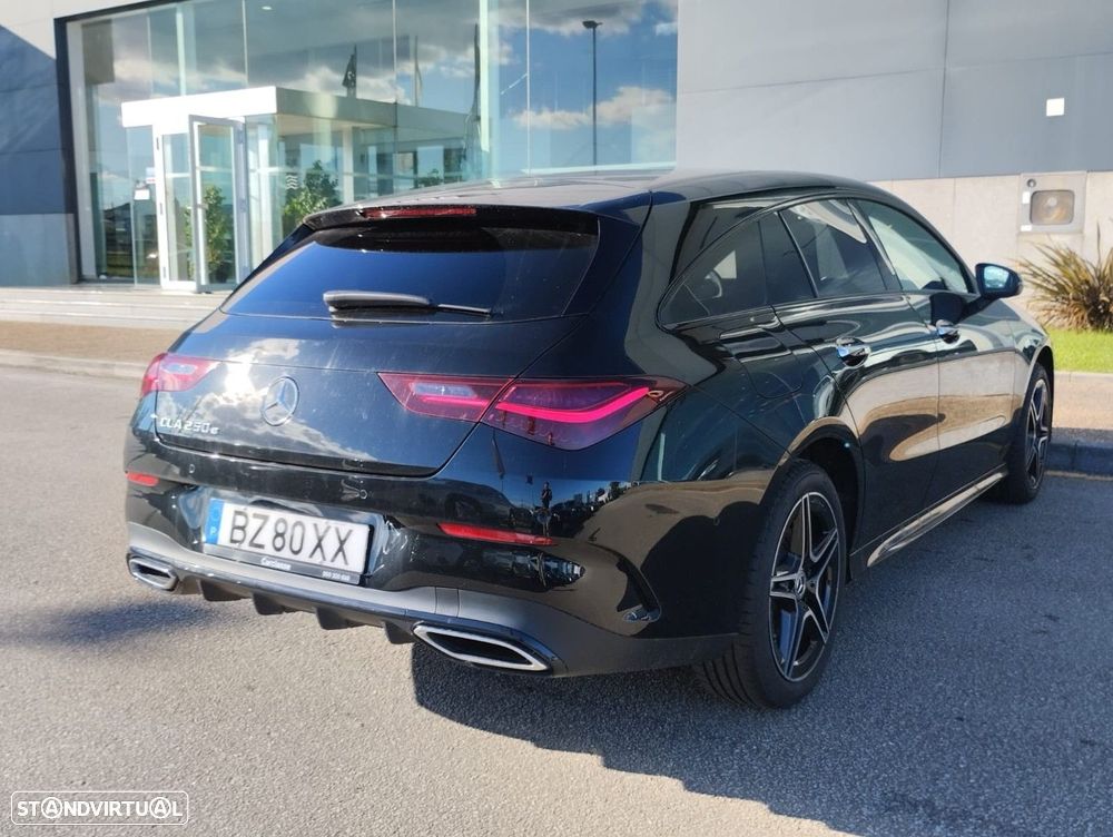 Mercedes-Benz CLA 250 e Shooting Brake AMG Line - 10