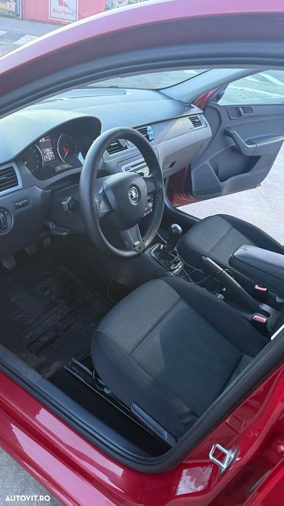 Skoda RAPID 1.6 TDI Active - 39