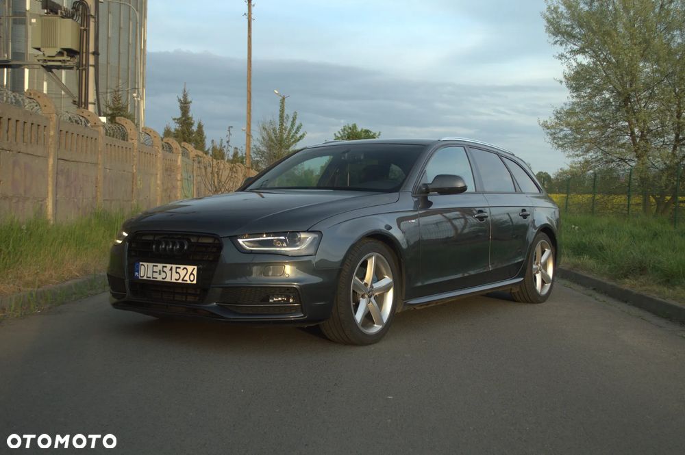 Audi A4 Avant 2.0 TDI - 1