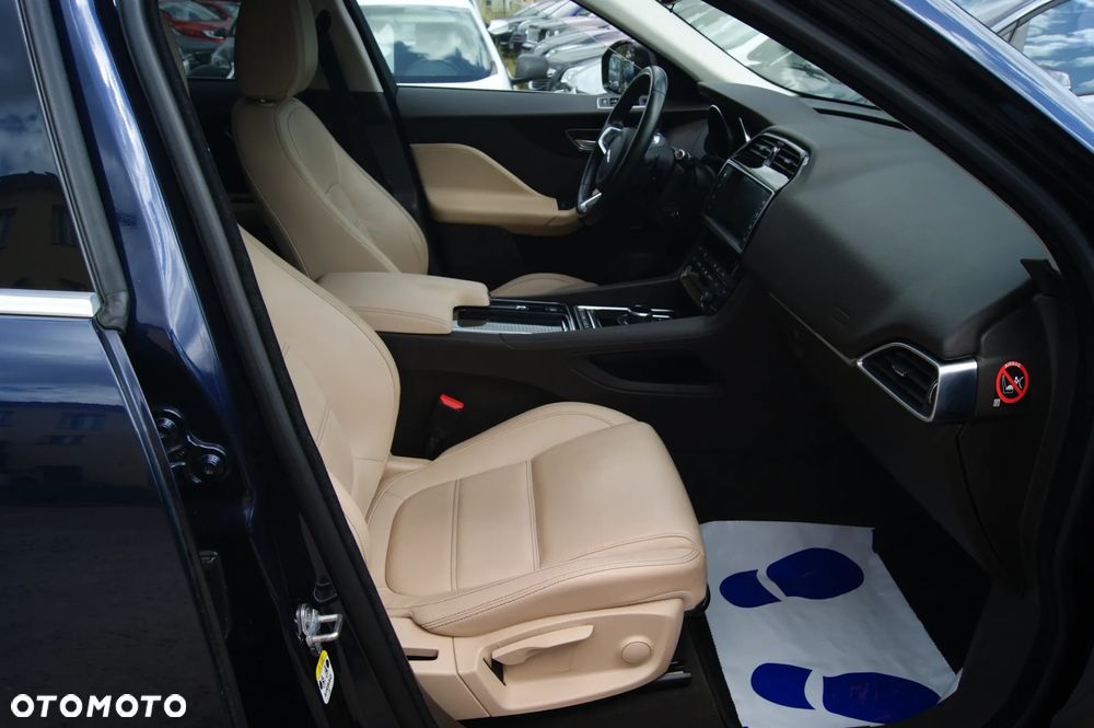 Jaguar F-Pace 30d AWD Prestige - 31