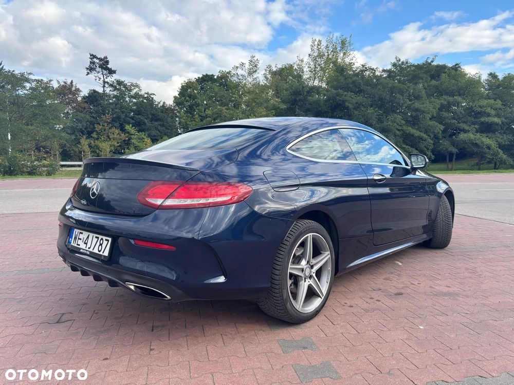 Mercedes-Benz Klasa C 300 7G-TRONIC AMG Line - 3