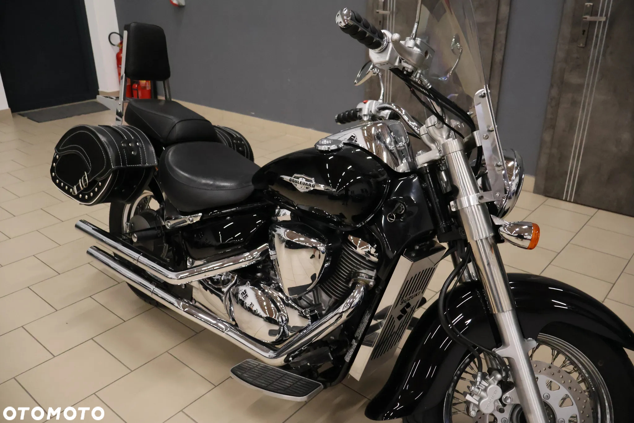 Suzuki VL 800 Volusia - Boulevard C50 - 16