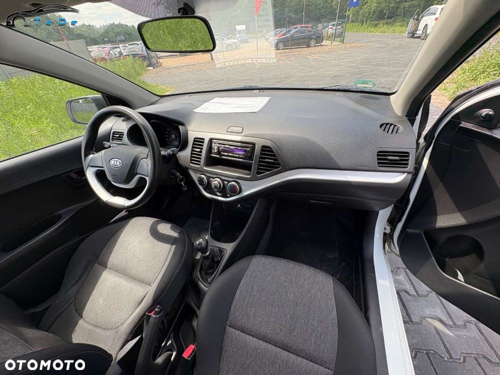 Kia Picanto 1.0 ISG Fifa World Cup Edition - 26