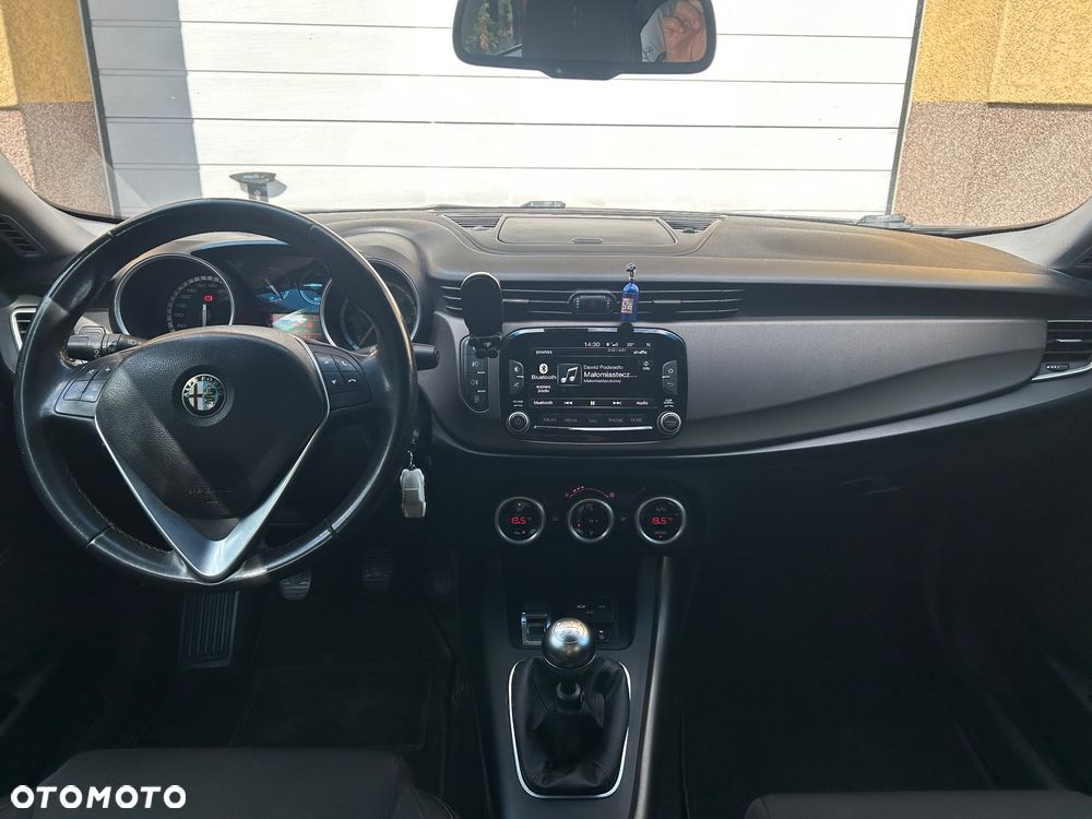 Alfa Romeo Giulietta 1.6 JTDM 16V Turismo - 10