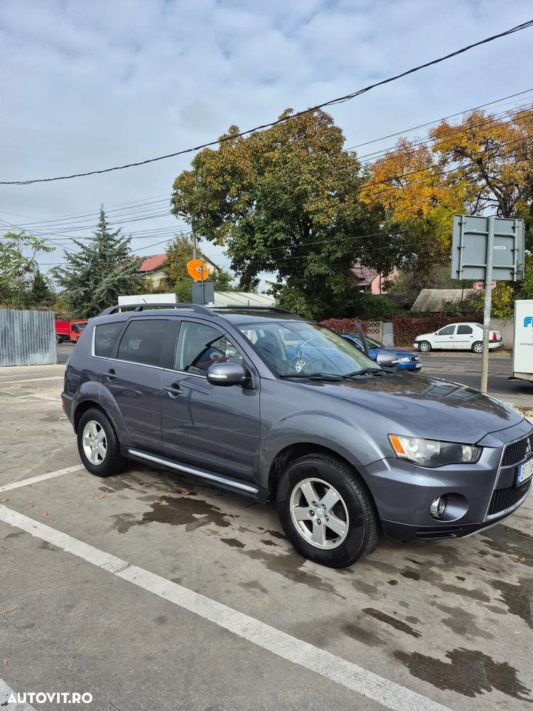 Mitsubishi Outlander 2.2 DI-D 4WD Instyle - 2