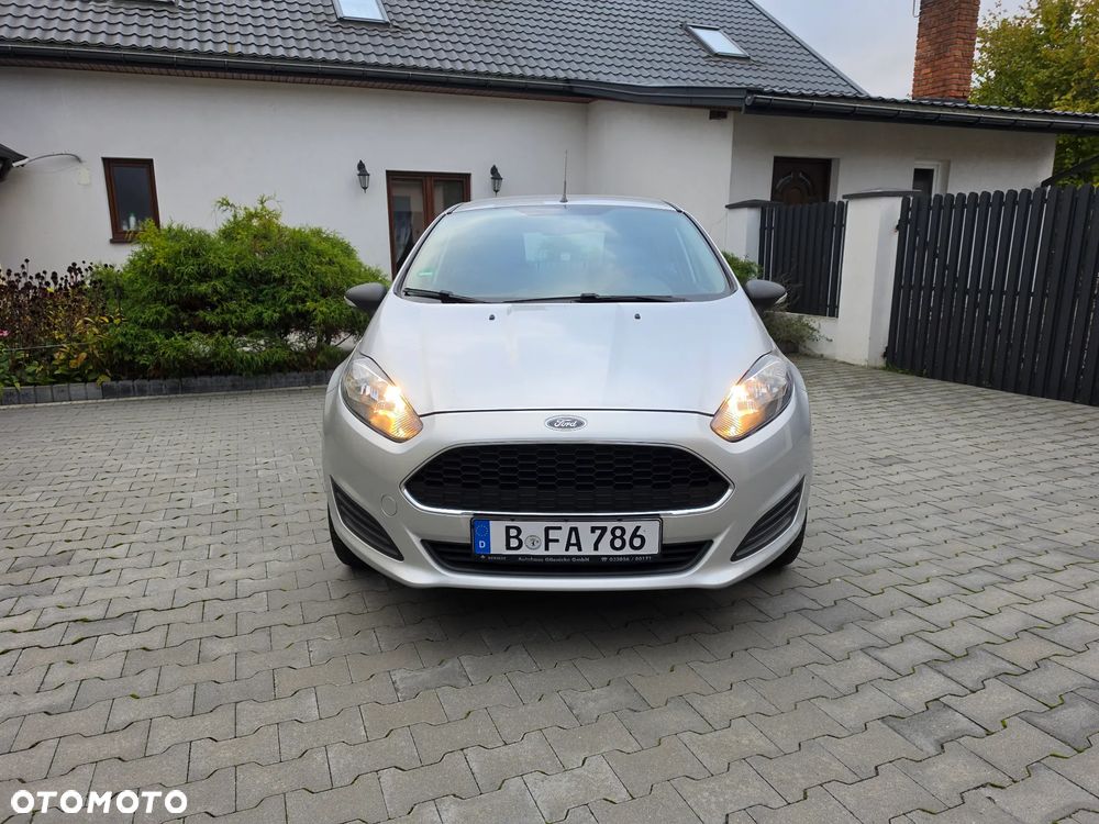 Ford Fiesta 2016 photo 2