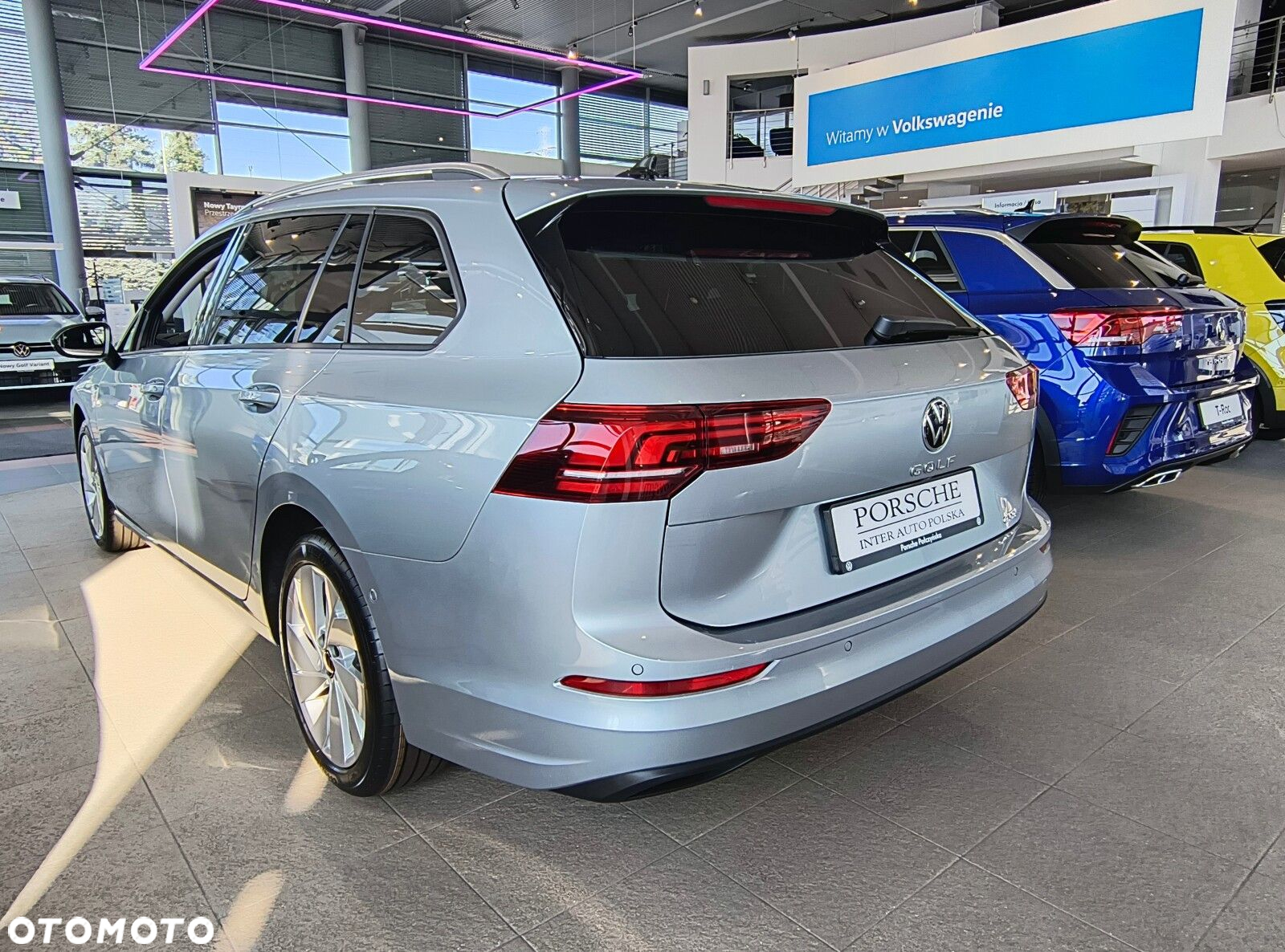 Volkswagen Golf - 6