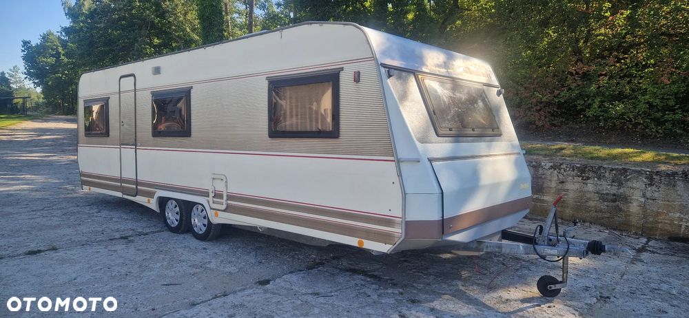 Dethleffs Caravans RT 8 - 1