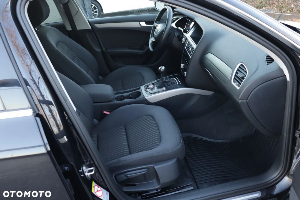 Audi A4 Avant 2.0 TDI ultra DPF Attraction - 32