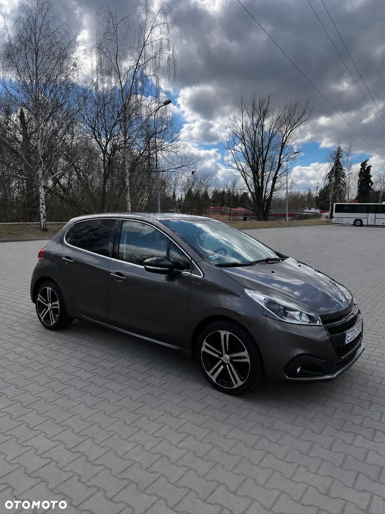 Peugeot 208 1.2 PureTech Allure S&S - 2