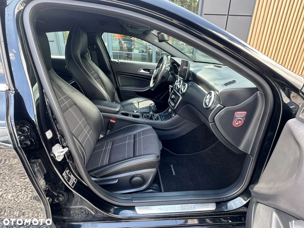 Mercedes-Benz Klasa A 180 (BlueEFFICIENCY) Style - 28