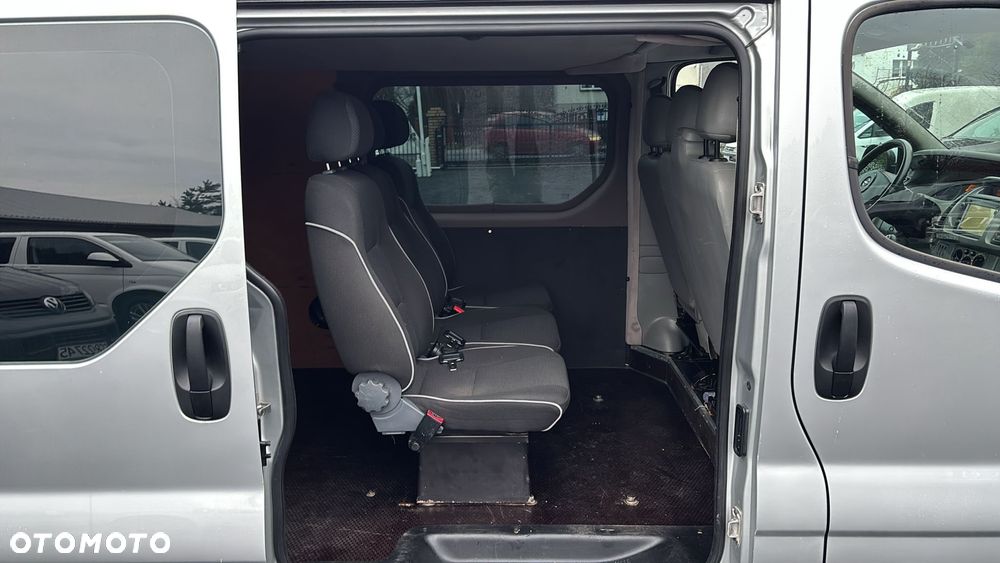 Opel Vivaro L2H1 2.9t - 25