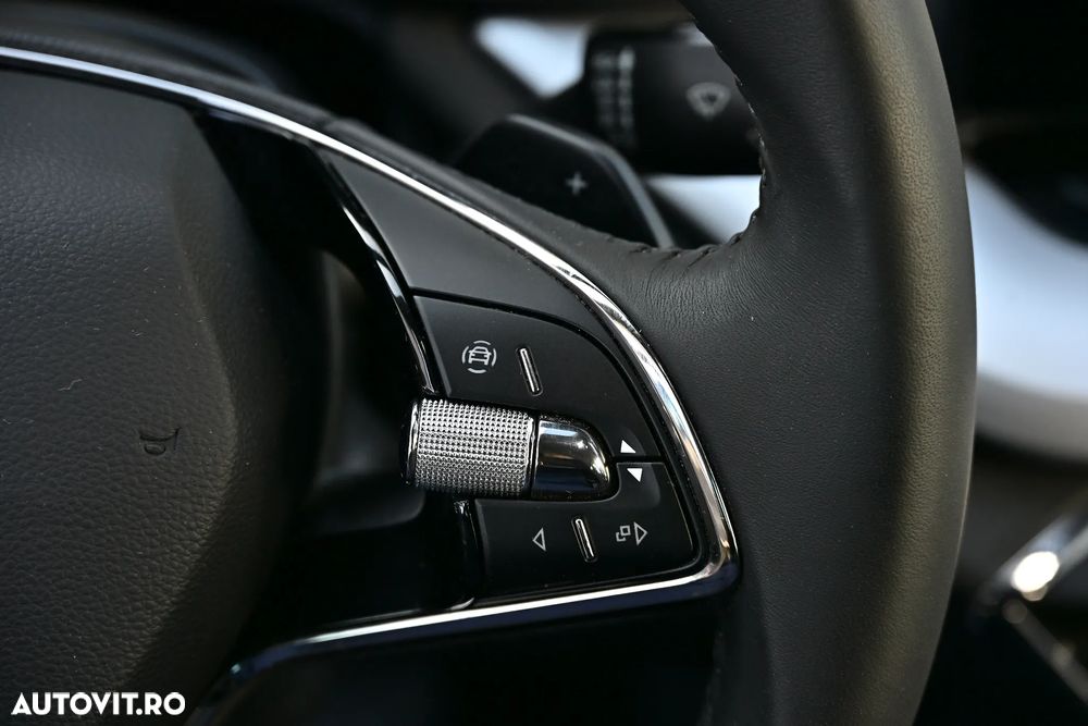 Skoda Octavia 2.0 TDI DSG Style - 17