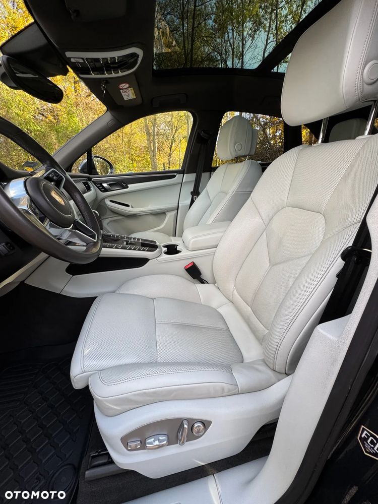 Porsche Macan - 22