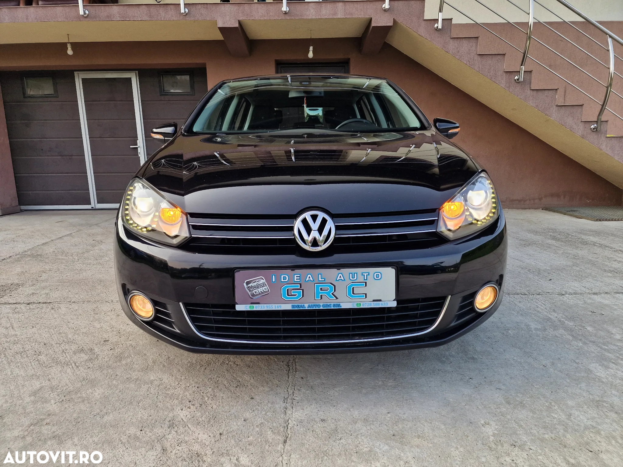 Volkswagen Golf - 8