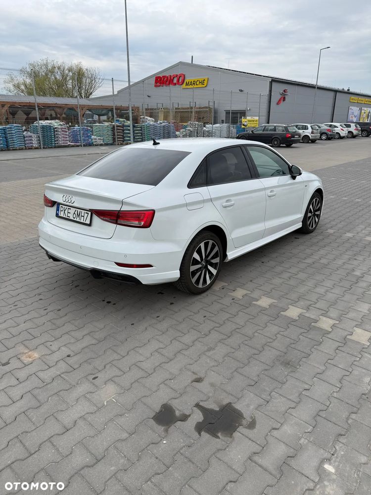 Audi A3 Limousine 1.6 TDI Sport S tronic - 4