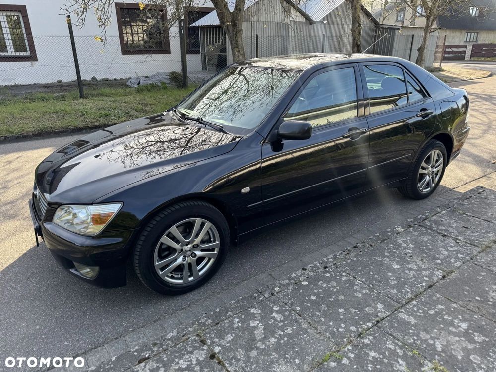 Lexus IS 200 Prestige - 3