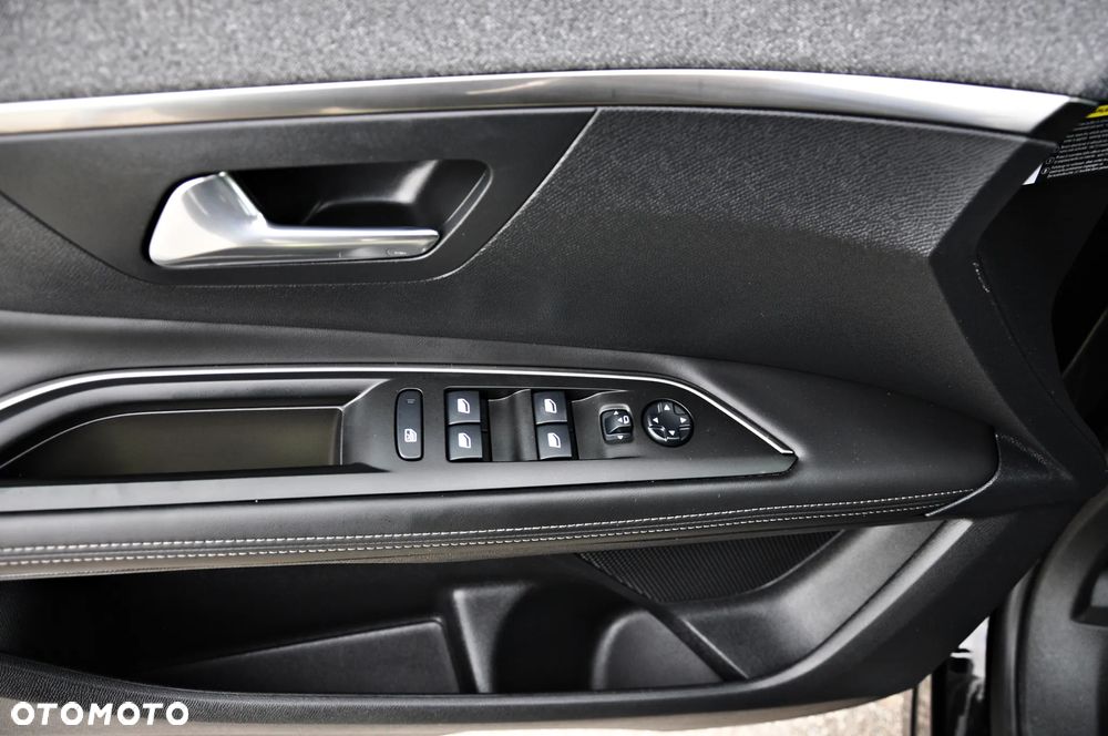 Peugeot 3008 2.0 HDi Allure - 28