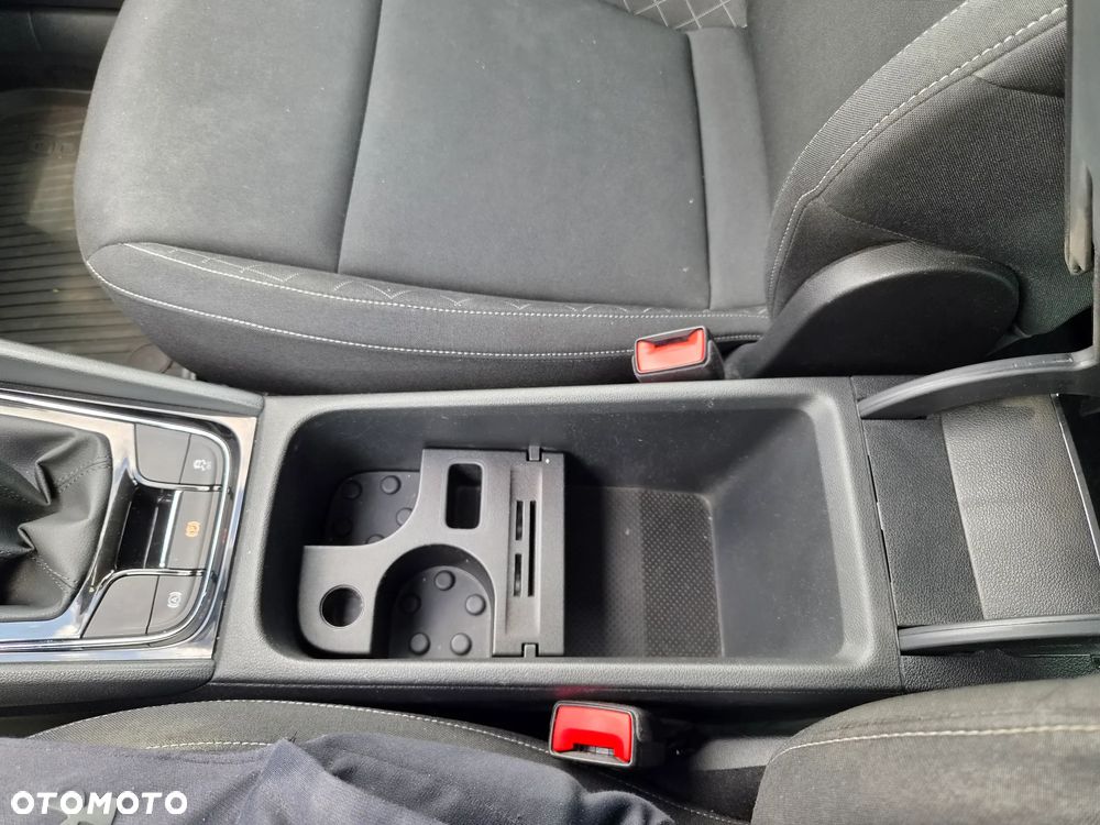 Skoda Karoq 1.5 TSI ACT 4x2 Ambition - 37