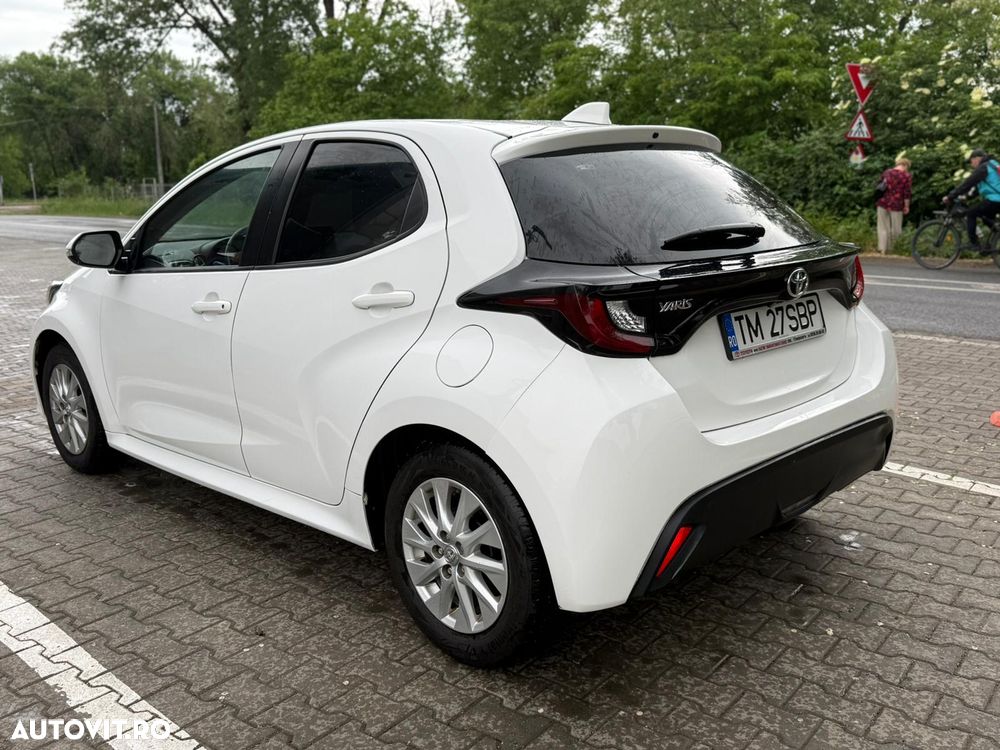 Toyota Yaris 1.5 L Active - 6