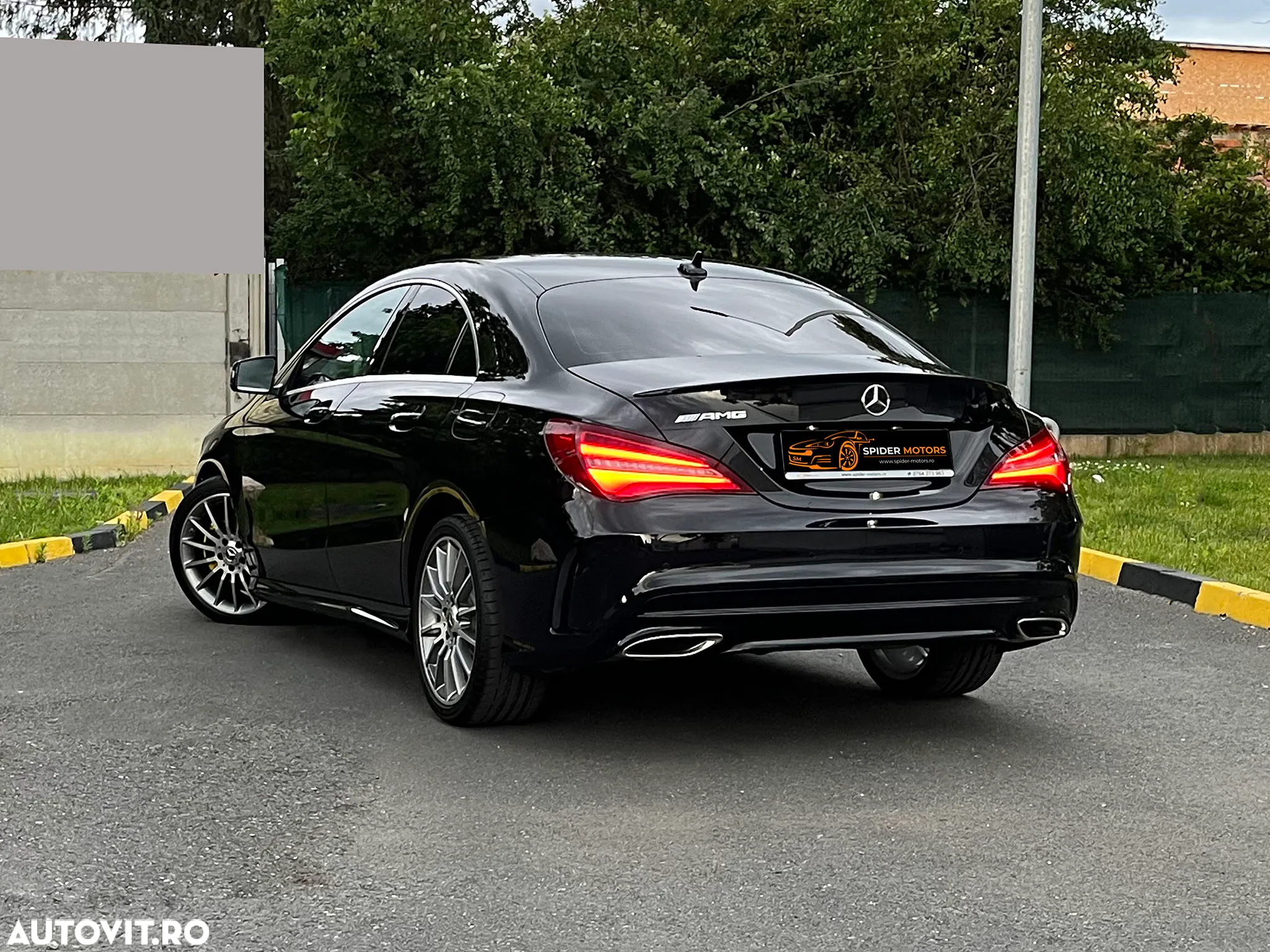 Mercedes-Benz CLA 180 d 7G-DCT AMG Line - 3