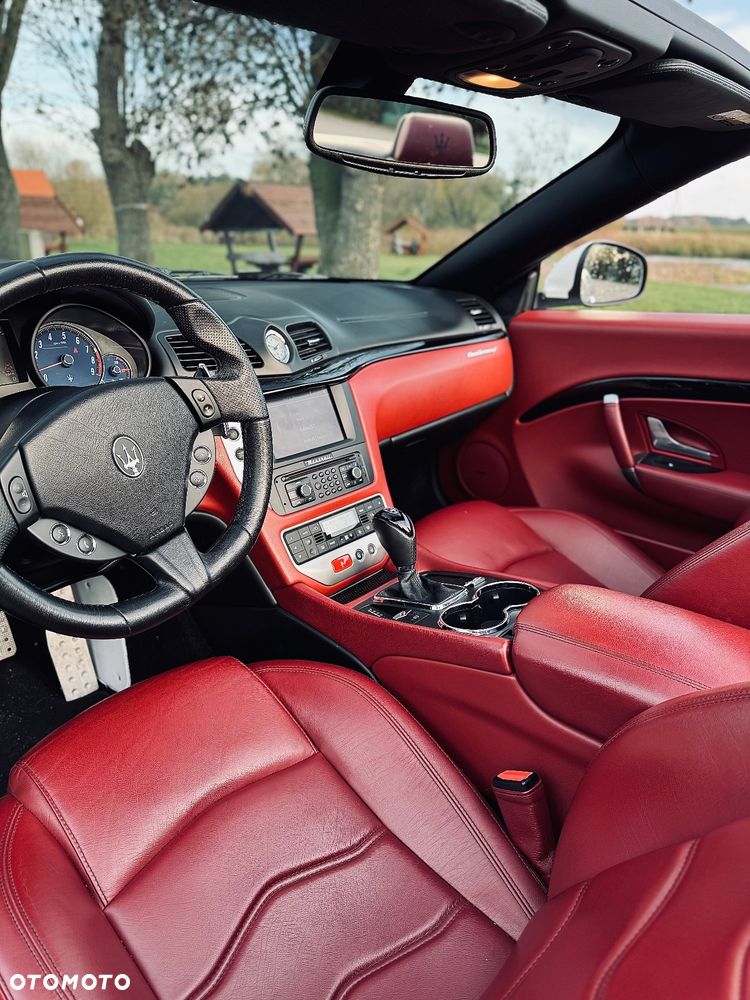 Maserati GranCabrio - 20