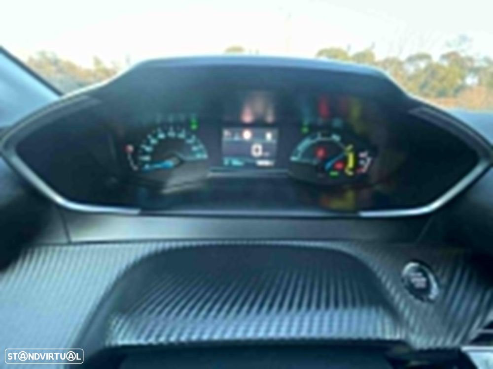 Peugeot e-208 Style - 22