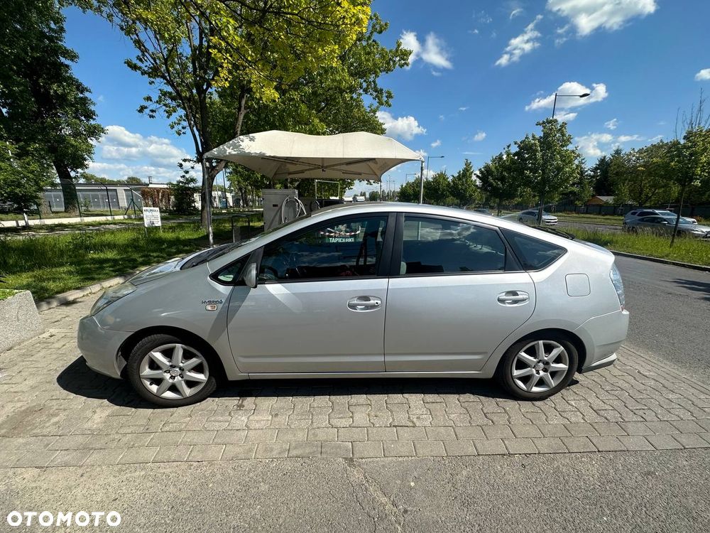 Toyota Prius 1.5 VVT-i Sol - 11