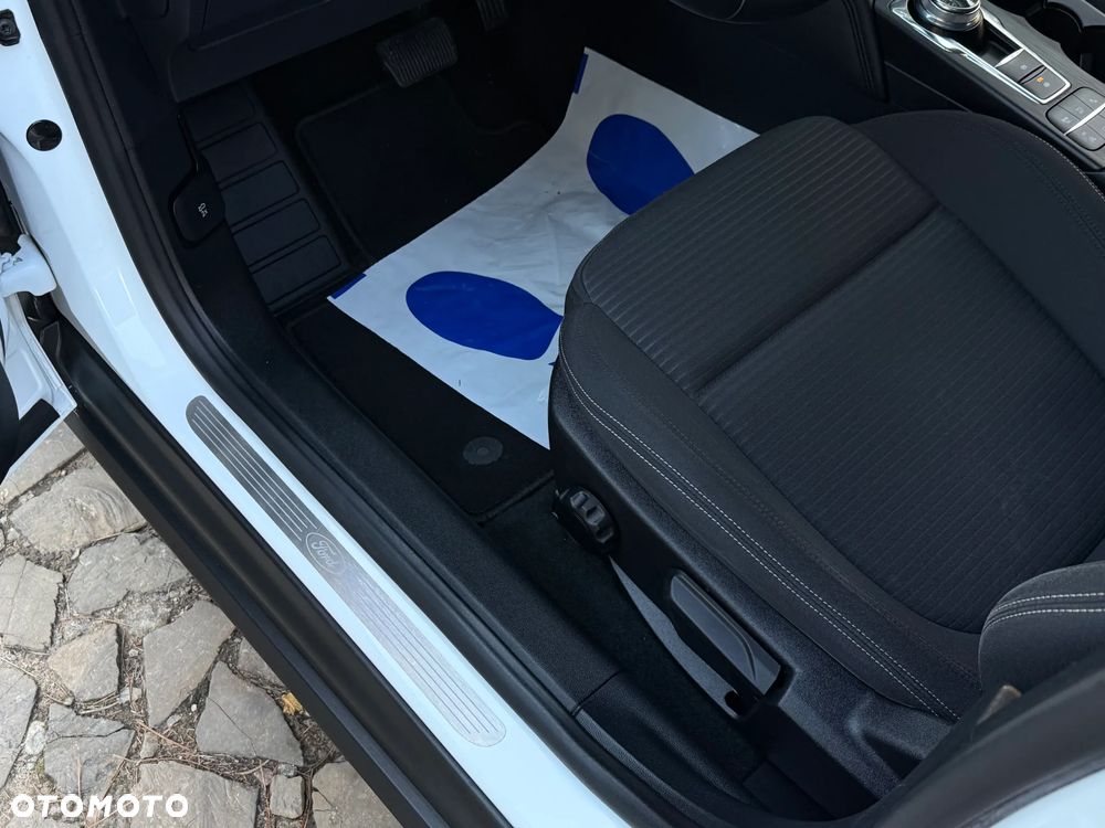 Ford Focus 1.5 EcoBlue Start-Stopp-System TITANIUM - 26