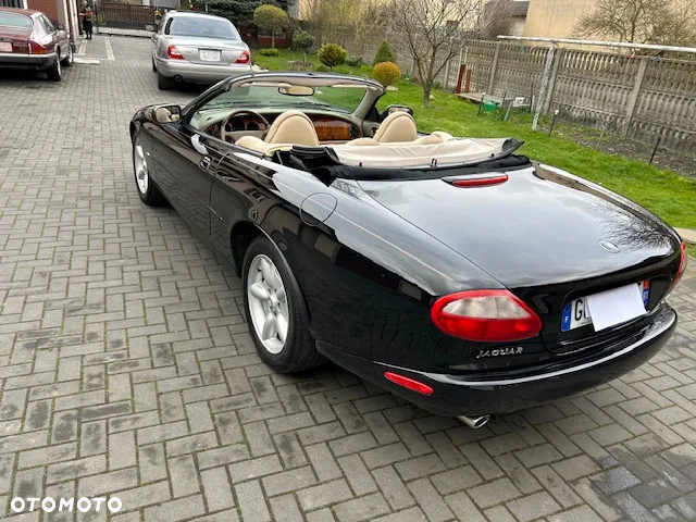 Jaguar XK8 4.0 - 17