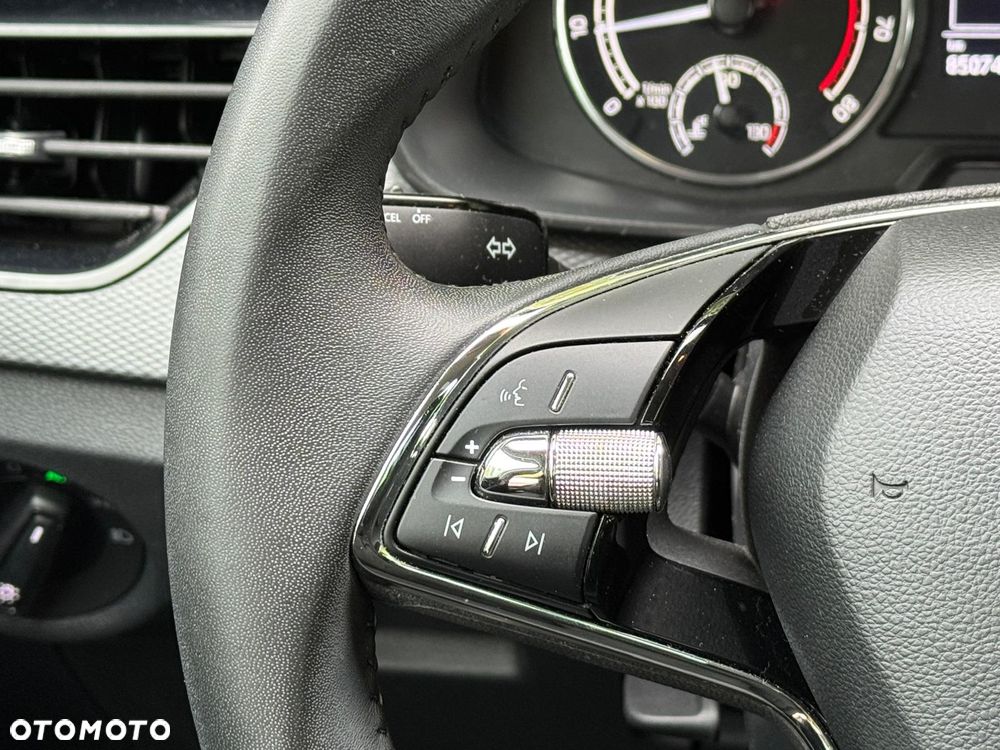 Skoda Kamiq 1.0 TSI Ambition DSG - 21