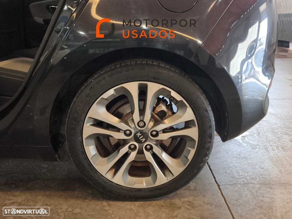 Kia Ceed 1.6 CRDi More Edition - 11