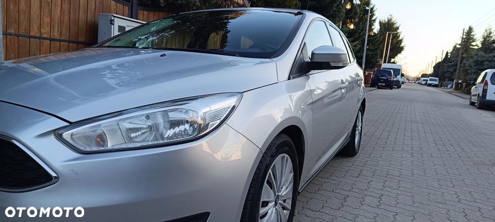 Ford Focus 1.5 TDCi SYNC Edition - 21