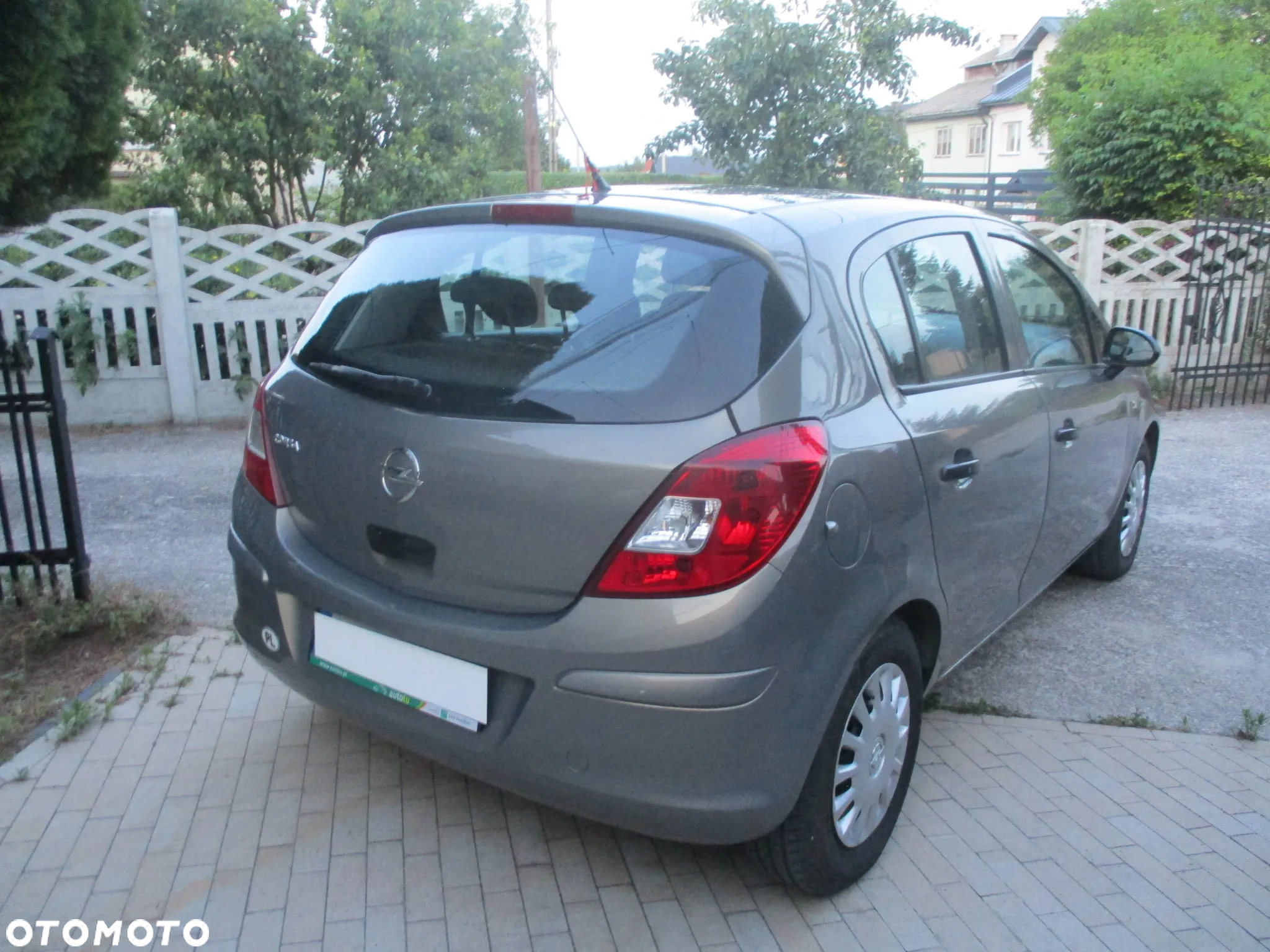 Opel Corsa 1.2 16V Edition / Active - 7