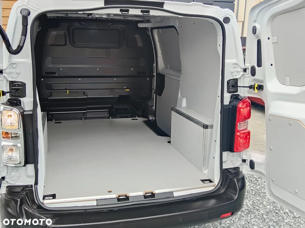 Opel Vivaro - 31