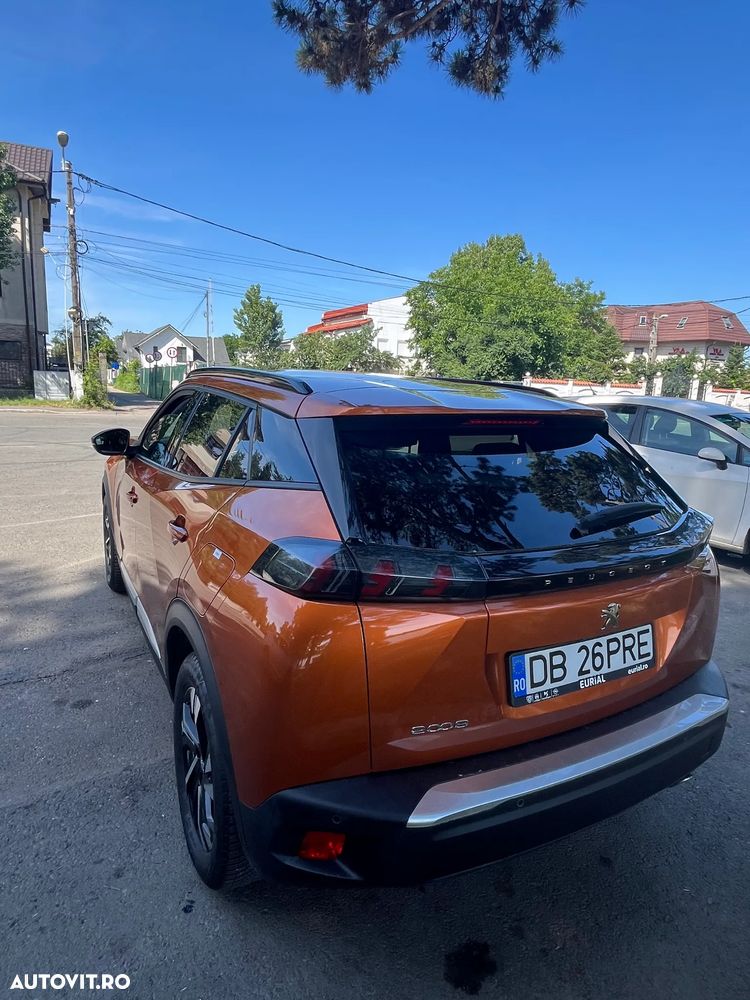 Peugeot 2008 1.5 BlueHDI 130 S&S EAT8 Allure - 6