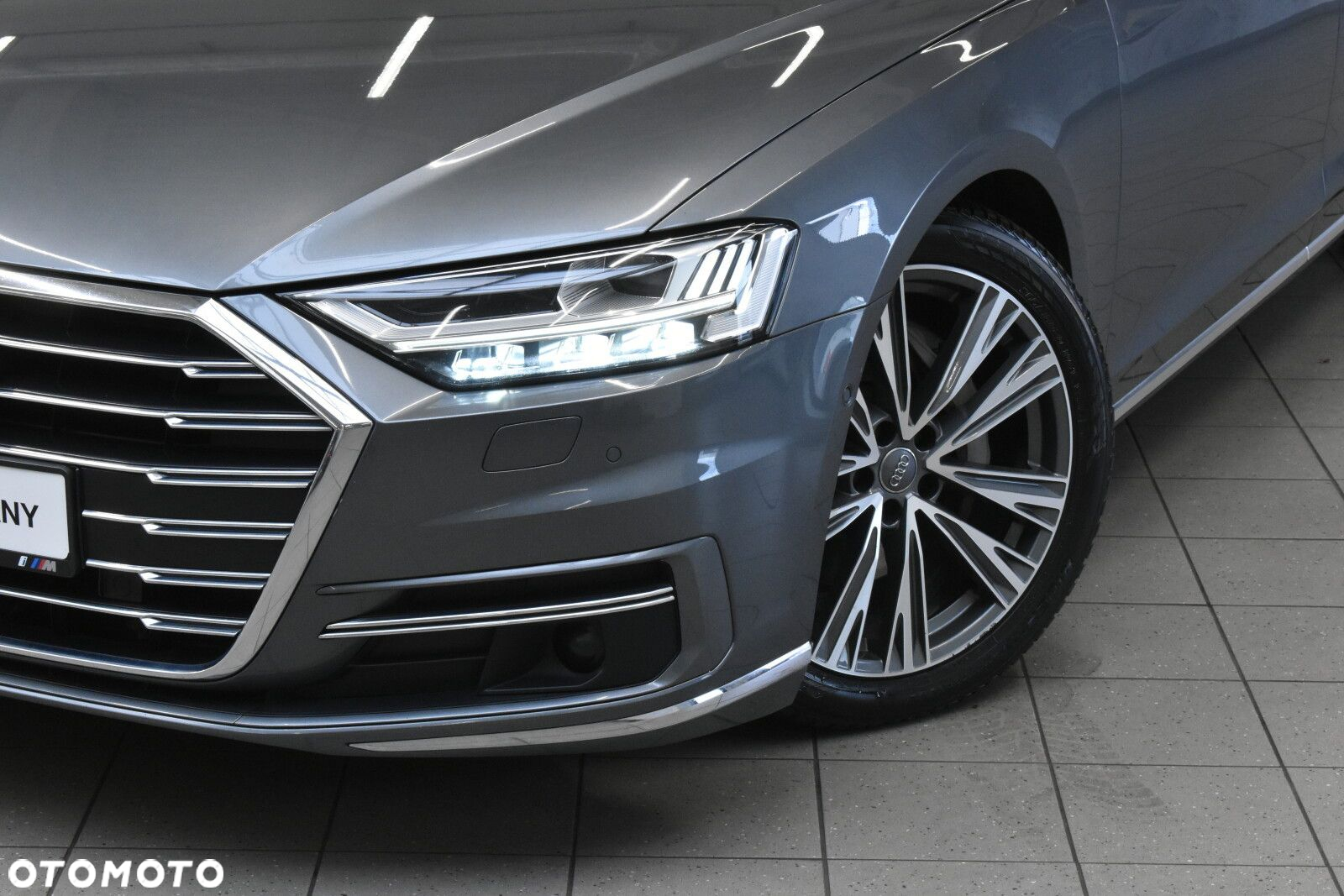 Audi A8 - 24