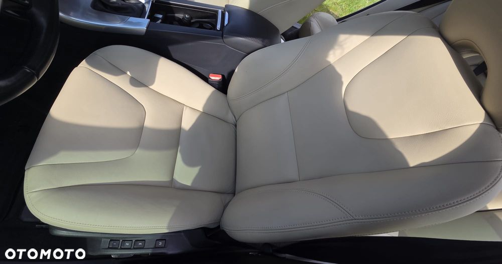 Volvo S60 T5 Geartronic Momentum - 33