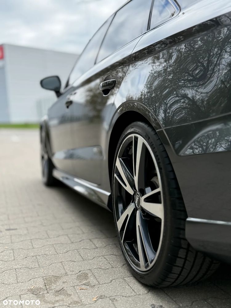 Audi RS3 Limousine - 14