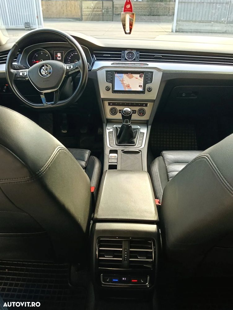 Volkswagen Passat 2.0 TDI (BlueMotion Technology) Highline - 6