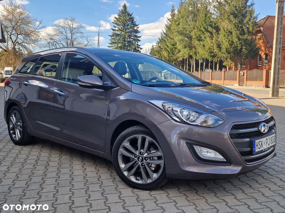 Hyundai i30 blue 1.6 GDI YES Gold - 30