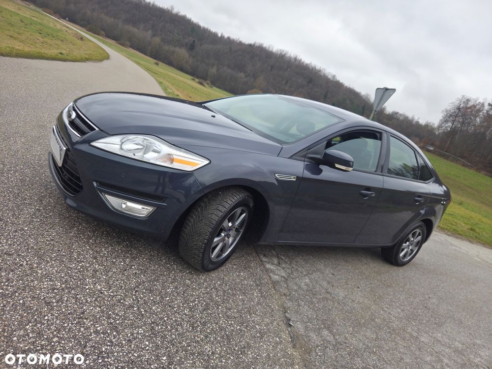 Ford Mondeo 1.6 T Ambiente - 12