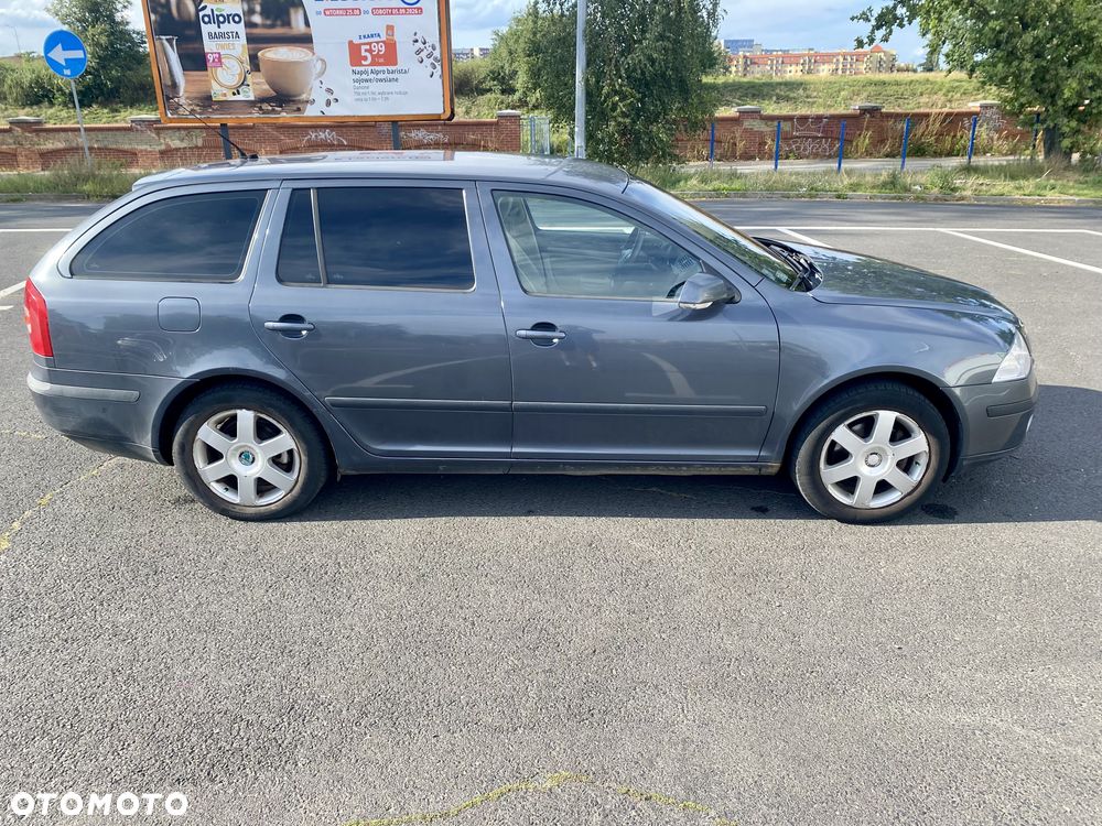 Skoda Octavia 2.0 FSI Elegance - 7