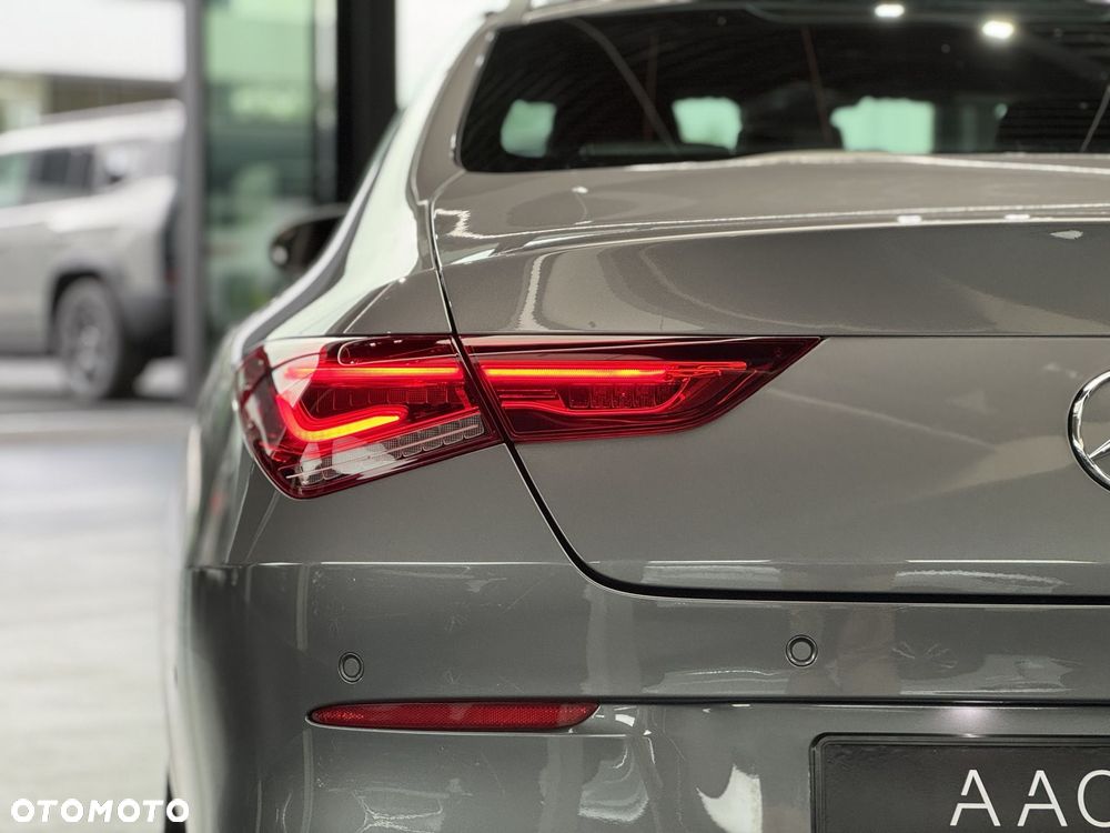 Mercedes-Benz CLA 180 Progressive 7G-DCT - 39